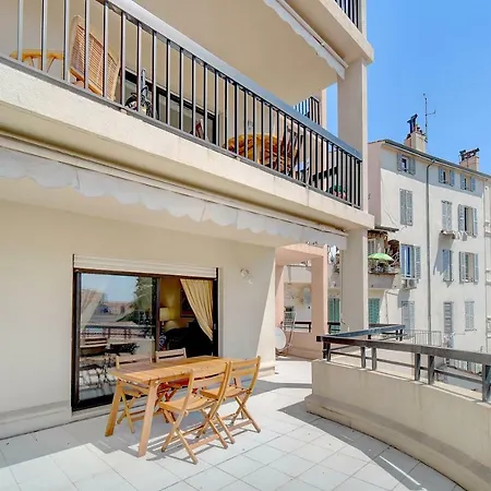 Louis Blanc/forville Apartmán